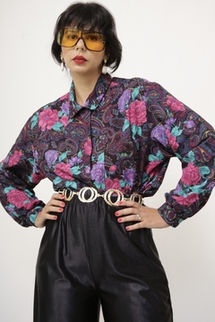 Camisa estampada manga longa flores vintage