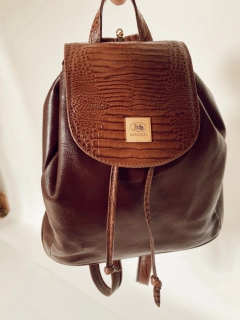 Mochila couro legitimo CORDOBAN forrada