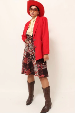 Blazer vermelho forrado ombreira na internet