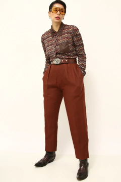 Camisa estampa 70´s gola marrom - comprar online