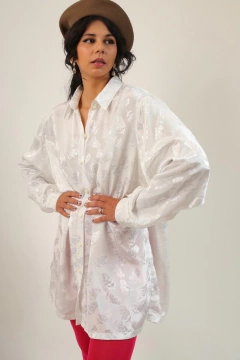 Camisa acetinada ampla uvas manga bufante - comprar online