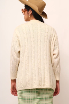 Imagem do Cardigan off white textura vintage