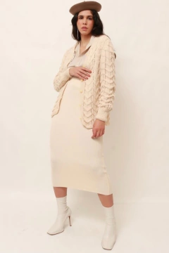 Cardigan tricot bege puxador perola - loja online