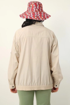 Jaqueta bomber levinha bege - comprar online