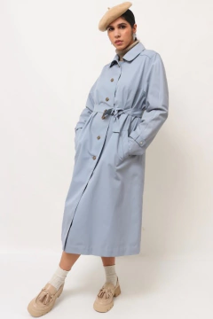 Trenc Coat azul bebe forrado c/cinto vintage na internet