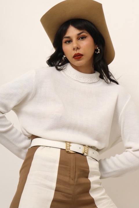 Blusa tricot gola alta detlahe gola