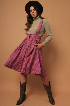 Saia suspensorio flanelada rosa xadrez - Capichó Brechó