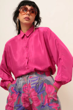 Imagem do Camisa acetinada rosa manga bufante