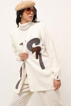 Imagem do cardigan off recorte em couro vintage