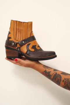 Bota western bicolor classica 37 - loja online