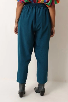 calça cintura alta verde xadrez na internet