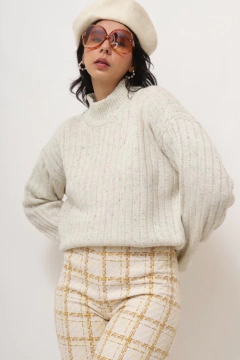 Pulover floquinho vintage off white longo na internet