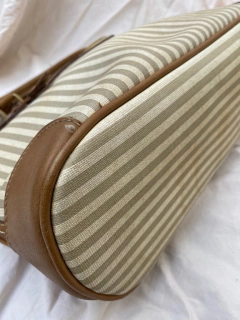bolsa listras caramelo com off alça removível - loja online