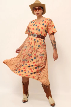 Vestido floral bege flores sertão