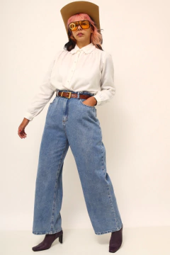 Calça jeans flare azul classica