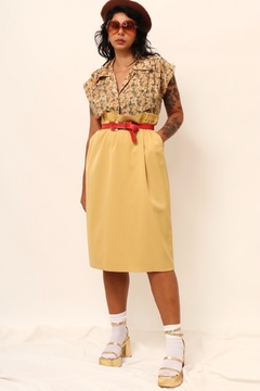 Camisa estampada rosa antigo flores amarela - loja online