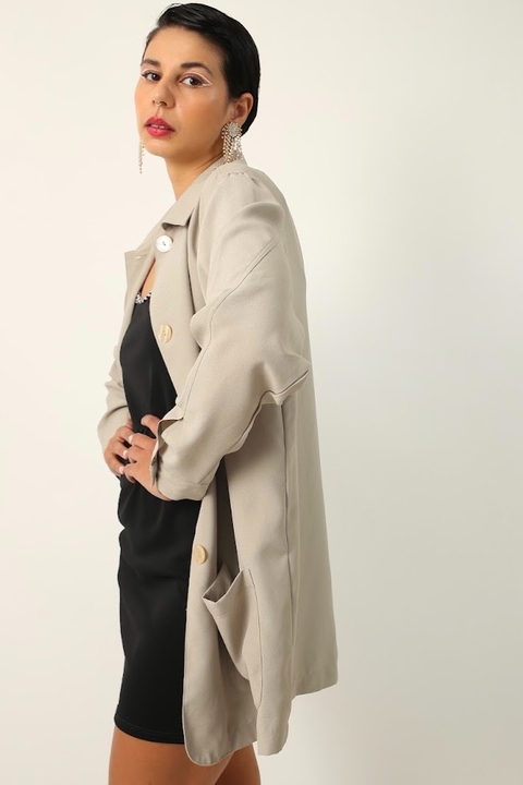 camisa ampla tecido acetinado chic