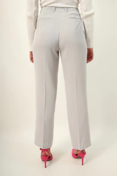 Calça cinza cintura alta alfaiataria vintage na internet