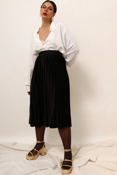 Saia plissada veludo preta midi - comprar online
