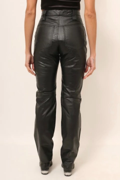 calça cintuta mega alta couro vintage - loja online