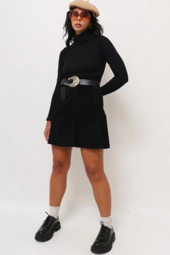 saia couro camurça cintura alta - Capichó Brechó