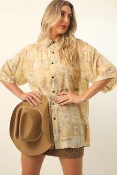 Camisa 100 % seda estampa vintage - Capichó Brechó