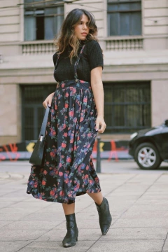Vestido salopete 100 % viscose  bolso estampado