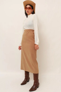 Saia aveludada oliva cintura alta - loja online