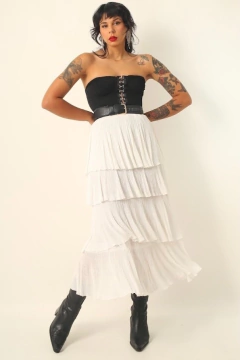 Saia Zara camadas forrada - Capichó Brechó