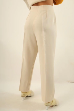 Calça cintura alta creme alfaiataria na internet