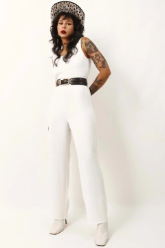 Imagem do macacao branco longo perna reta