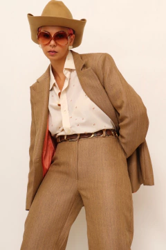 Conjunto alfaiataria bege Blazer + Calça - loja online
