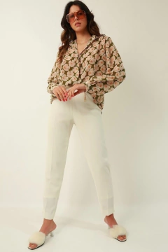 Imagem do Camisa floral transparencia vintage