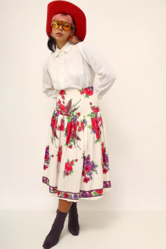 Saia perolada flores rosa vintage - Capichó Brechó