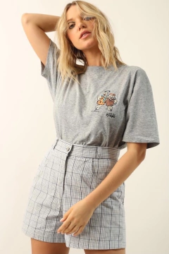 Shorts cintura alta xadrez vintage