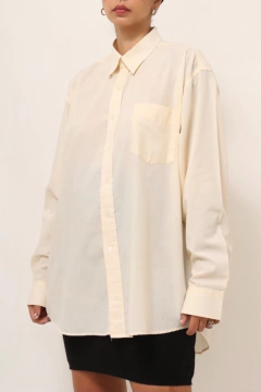 Camisa classica bege manga longa - Capichó Brechó