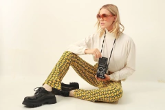 Calça FARM veludo estampada cintura alta