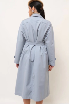Trenc Coat azul bebe forrado c/cinto vintage na internet