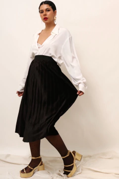 Saia plissada veludo preta midi - loja online