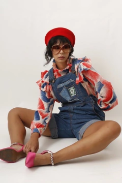 jardineira jeans vintage 90’s bermuda - comprar online