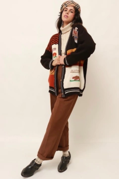 Cardigan preto urso california colorido - comprar online