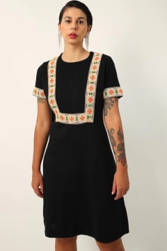 Vestido tricot preto detalhe floral - Capichó Brechó
