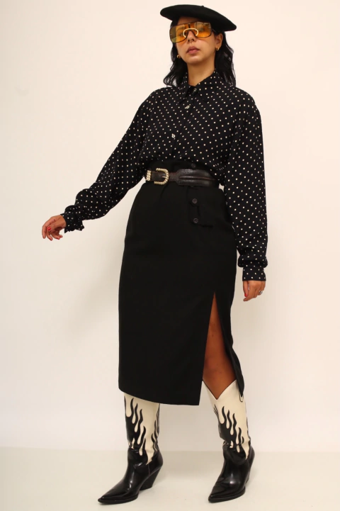 Saia cintura alta midi fenda