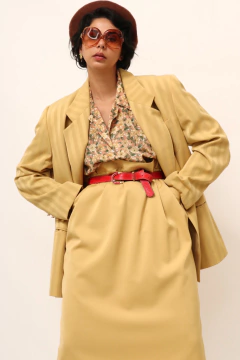 Conjunto de alafaiataria amarelo saia + blazer - comprar online