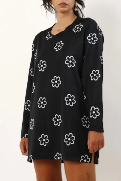 Blusa vestido flores em branco - comprar online