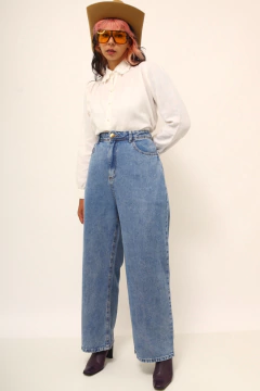 Calça jeans flare azul classica