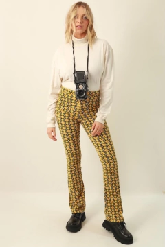 Calça FARM veludo estampada cintura alta na internet
