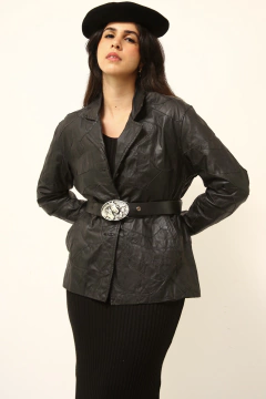 Blazer 100% couro recortes preta na internet