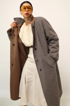 Imagem do Treanch coat dupla face bege e xadrez vintage