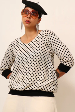 Blusa poa 100 % poliester vintage